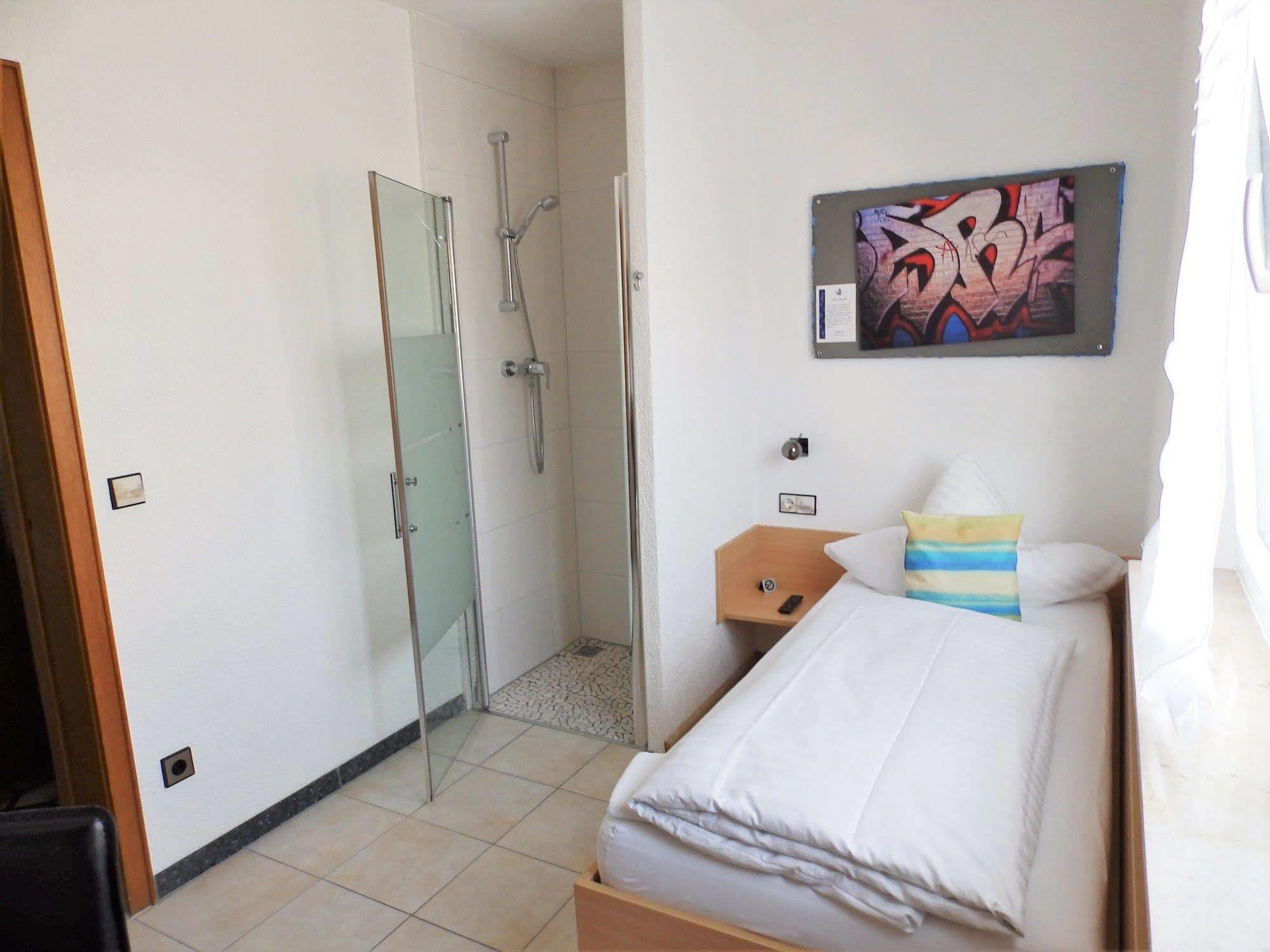 H41 Inn Hotel Garni Freiburg (Adults Only) Gundelfingen  Exterior foto