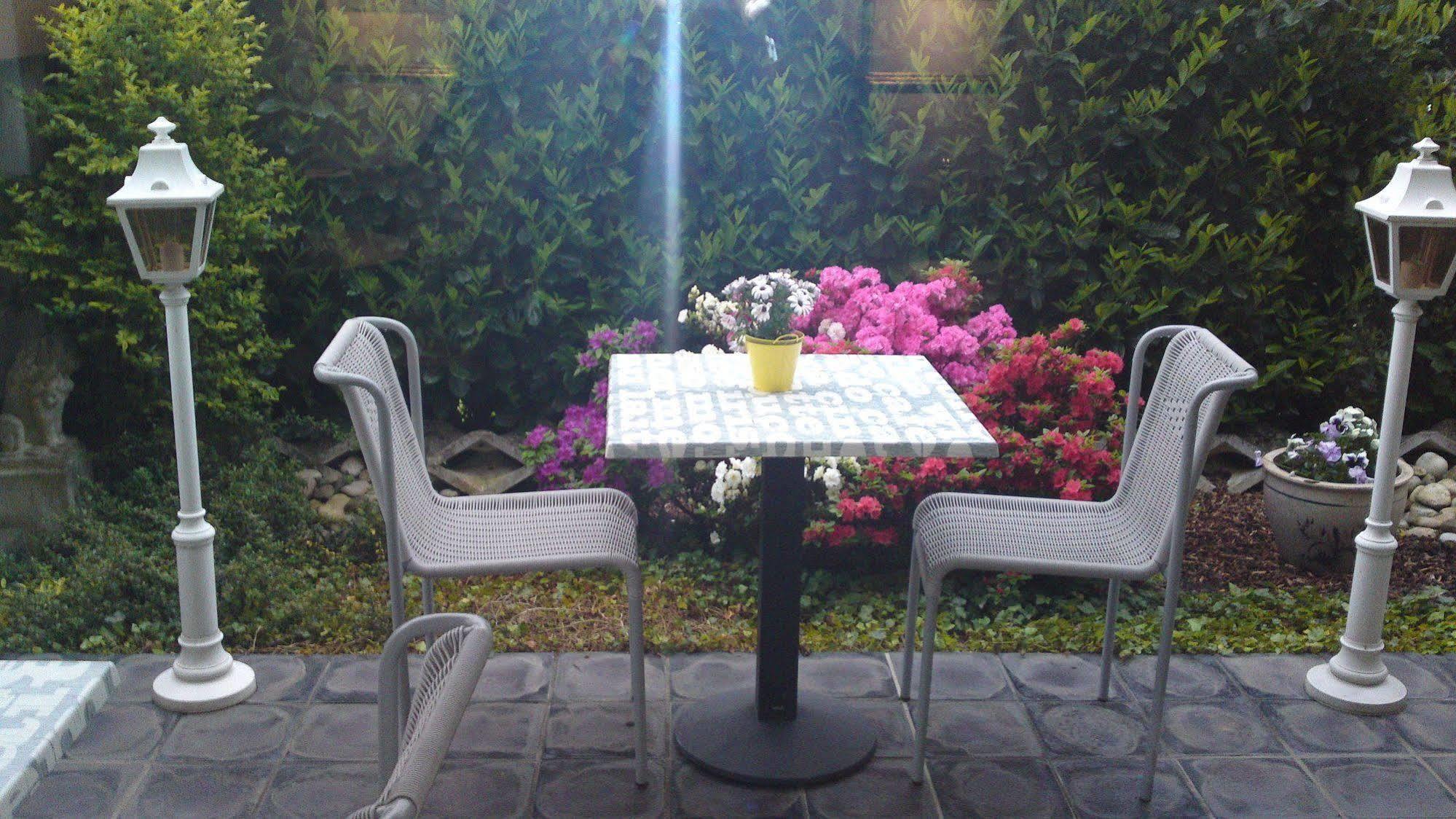 H41 Inn Hotel Garni Freiburg (Adults Only) Gundelfingen  Exterior foto