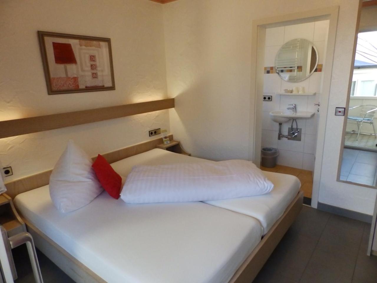H41 Inn Hotel Garni Freiburg (Adults Only) Gundelfingen  Exterior foto