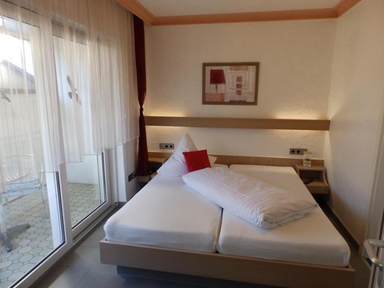 H41 Inn Hotel Garni Freiburg (Adults Only) Gundelfingen  Exterior foto
