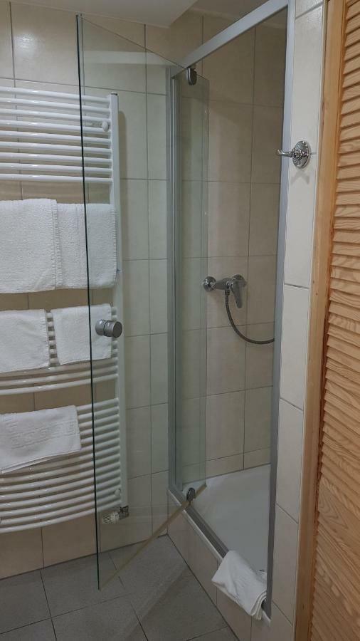 H41 Inn Hotel Garni Freiburg (Adults Only) Gundelfingen  Exterior foto