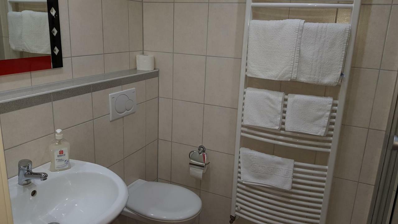 H41 Inn Hotel Garni Freiburg (Adults Only) Gundelfingen  Exterior foto